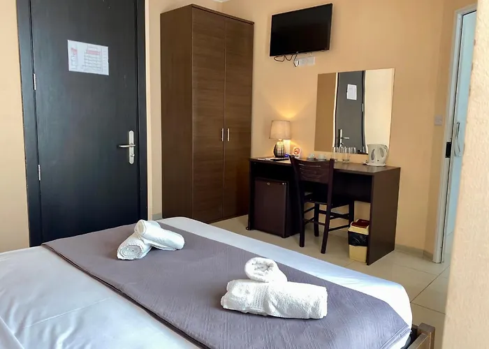 Malta Paradise Central Accomodation 酒店