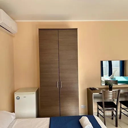 Malta Paradise Central Accomodation 3* St. Julian's